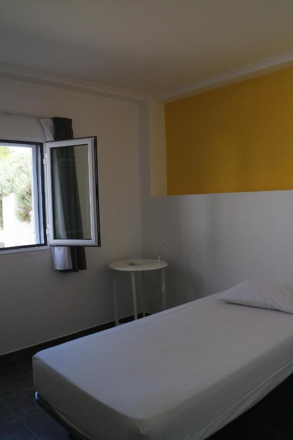 Guest house Casa Camarinhas Raal 542- Casa Partilhada Ginetes
